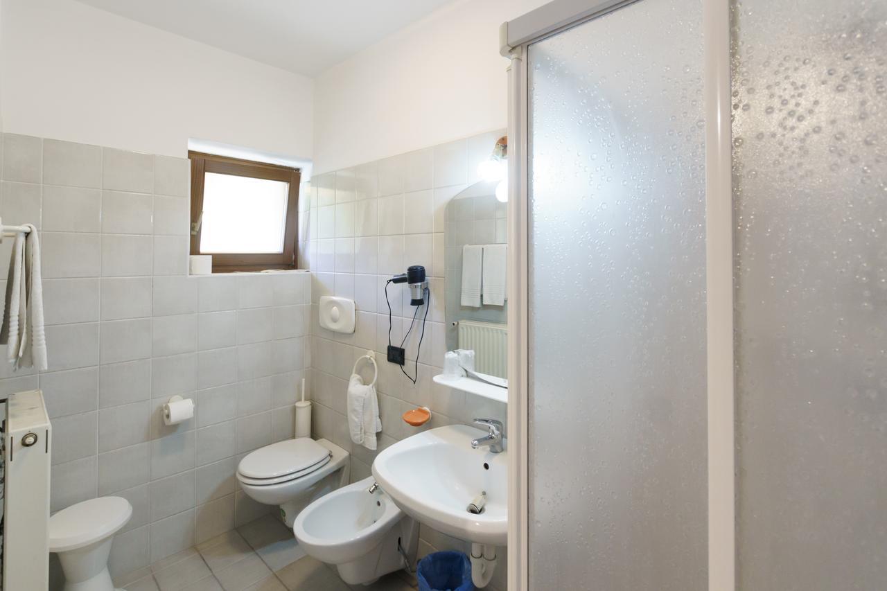 Albergo Roncone Bagian luar foto